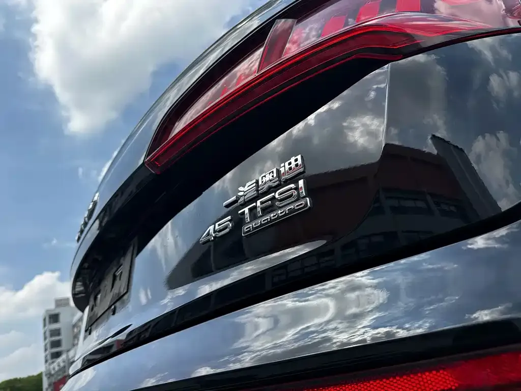 Audi Q5L 2021 из CN, фото 9