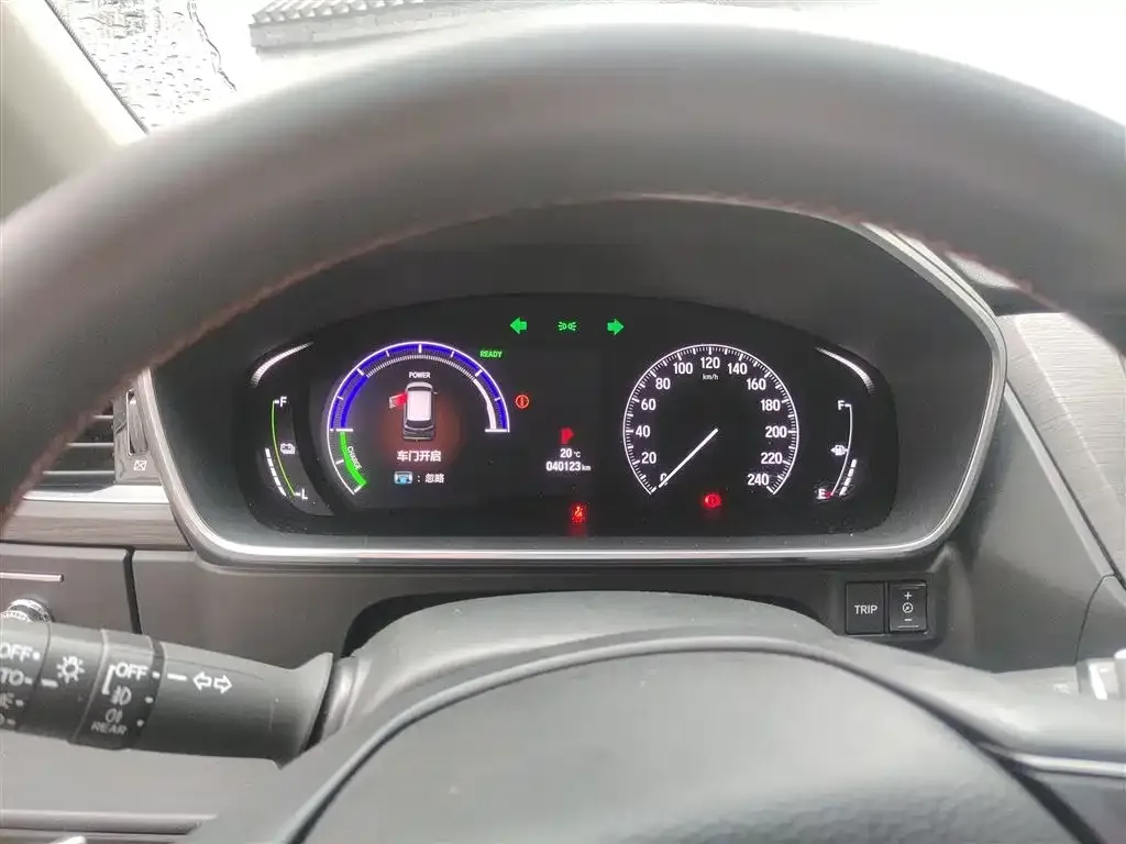 Honda Elysion 2023 из CN, фото 4