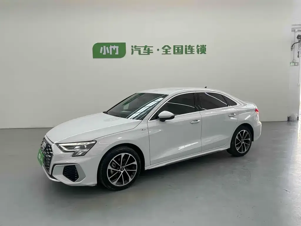 Audi A3 2022 из CN, фото 1