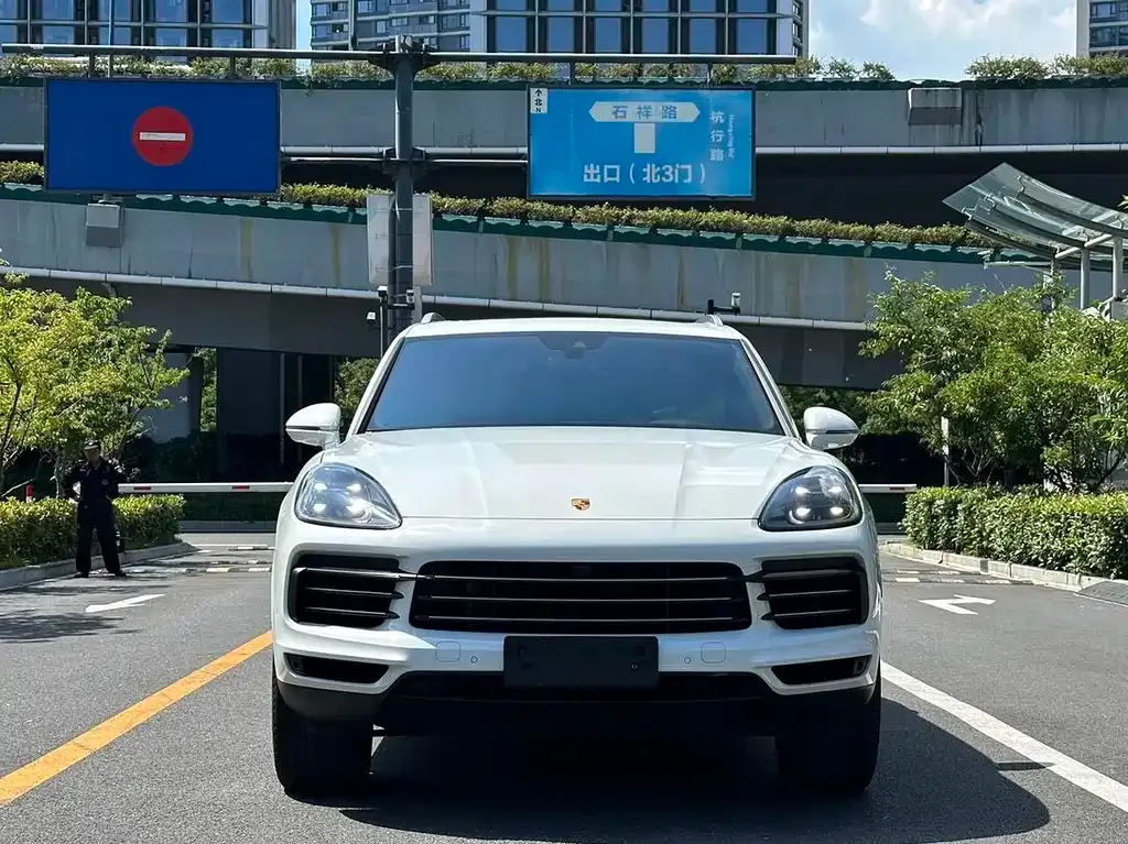 Porsche Cayenne 2023 из CN, фото 2