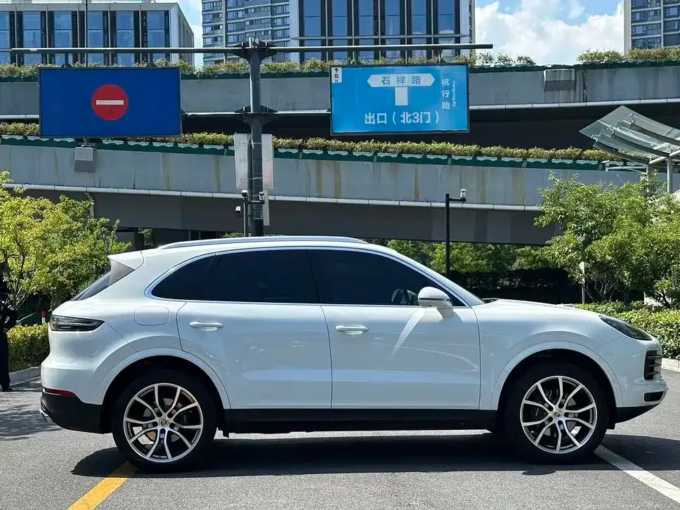 Porsche Cayenne 2023 из CN, фото 4