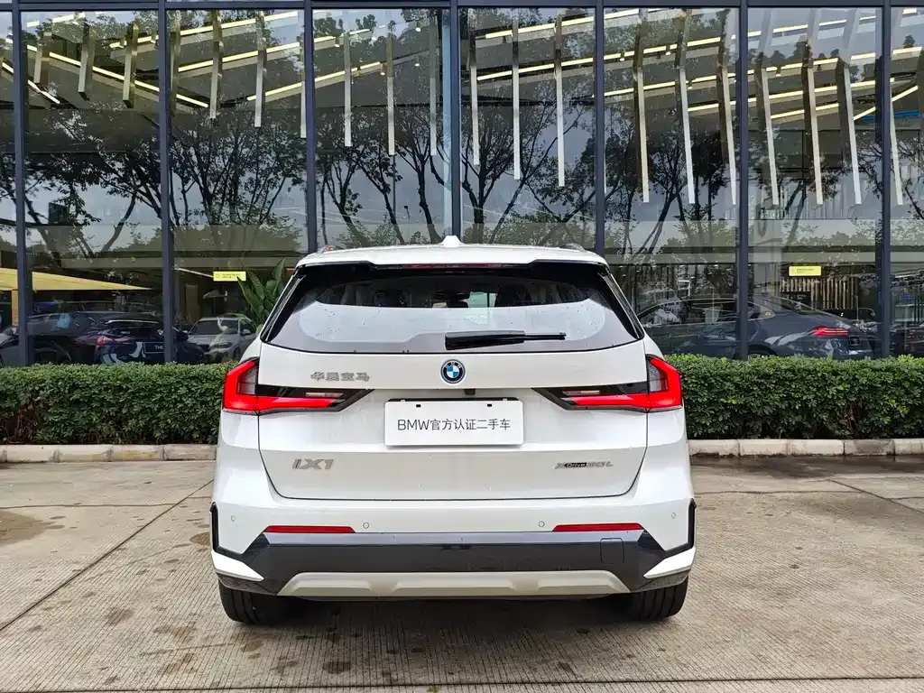 BMW iX1 2023 из CN, фото 4