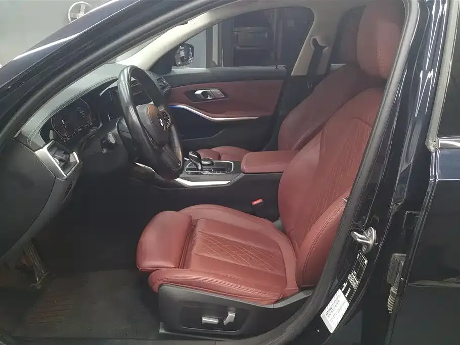 BMW 3 Series 2022 из CN, фото 9