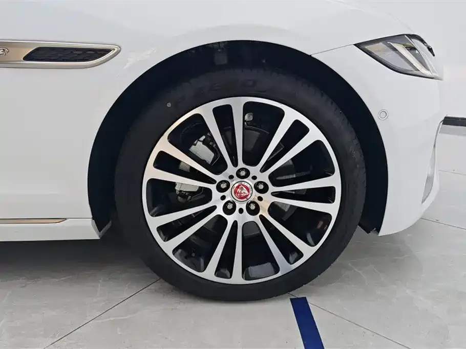 Jaguar XFL 2025 из CN, фото 6