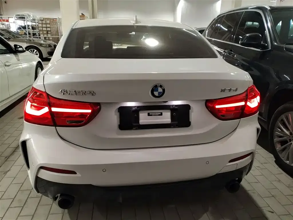 BMW 1 Series 2021 из CN, фото 6