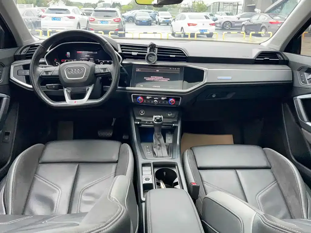 Audi Q3 Sportback 2022 из CN, фото 10