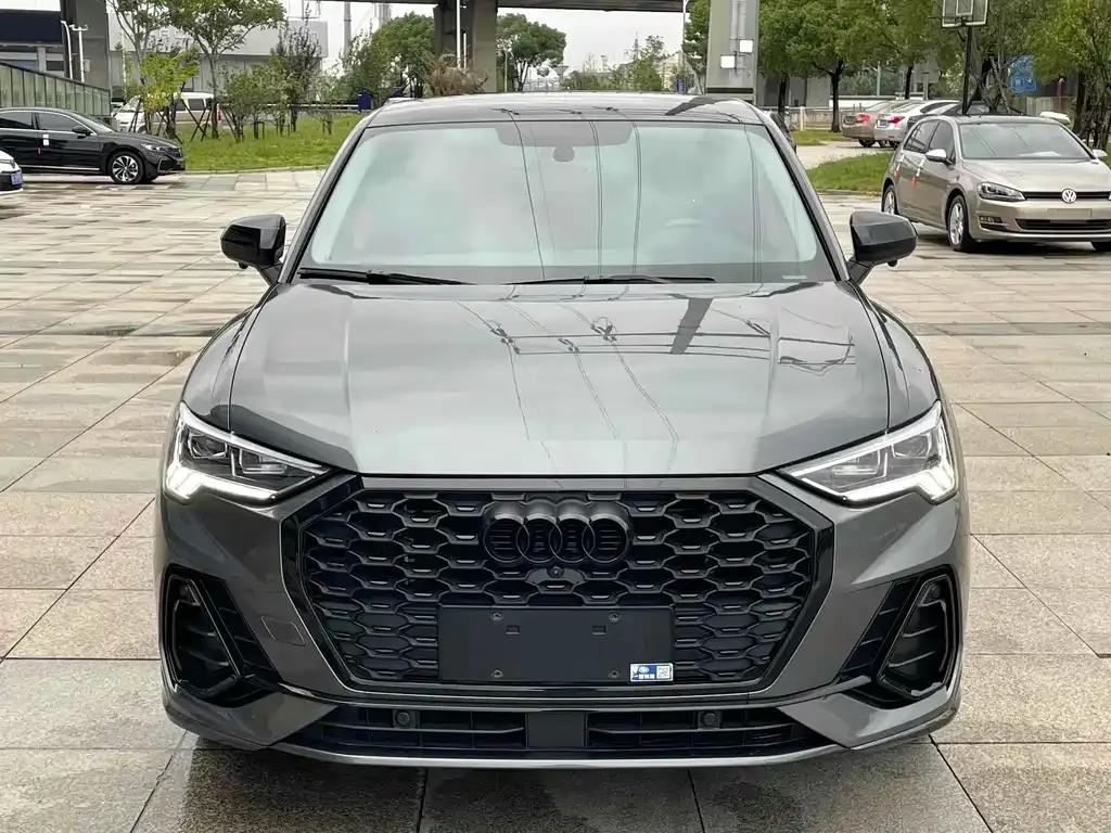 Audi Q3 Sportback 2022 из CN, фото 2