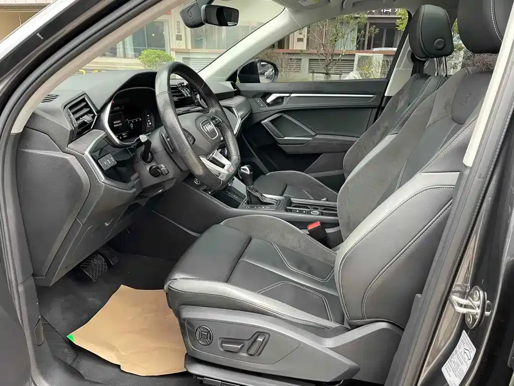 Audi Q3 Sportback 2022 из CN, фото 4