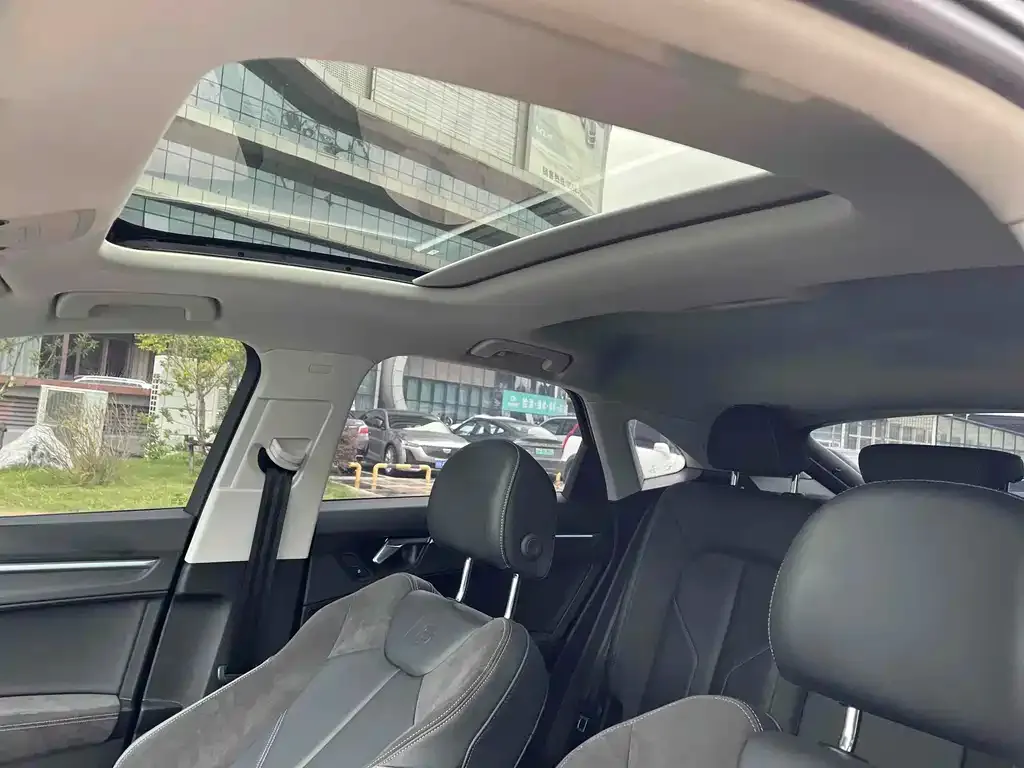 Audi Q3 Sportback 2022 из CN, фото 9