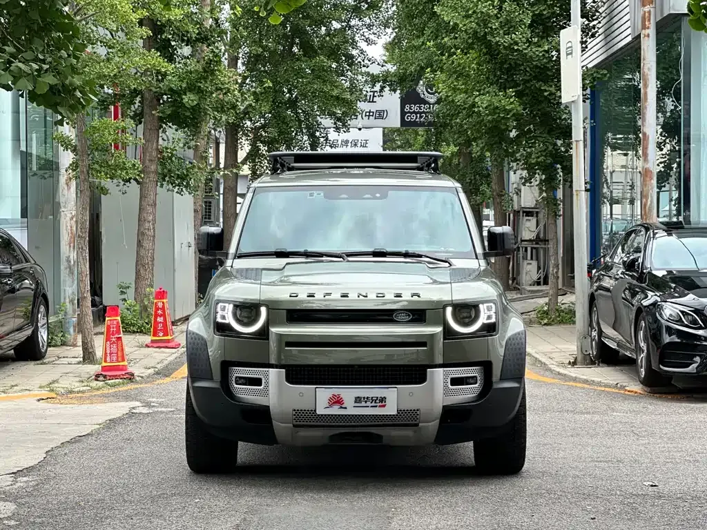 Land Rover Defender 2023 из CN, фото 3