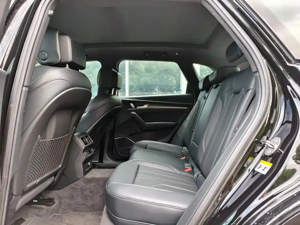 Audi Q5L 2025 из CN, фото 7