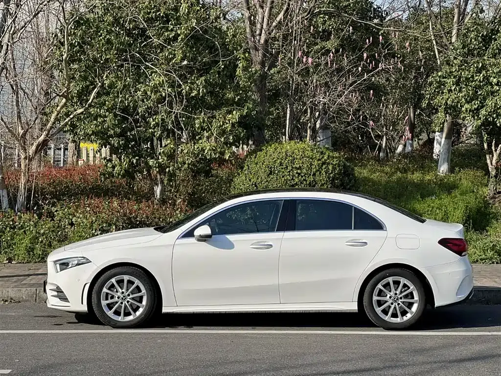 Mercedes-Benz A-Class 2022 из CN, фото 5