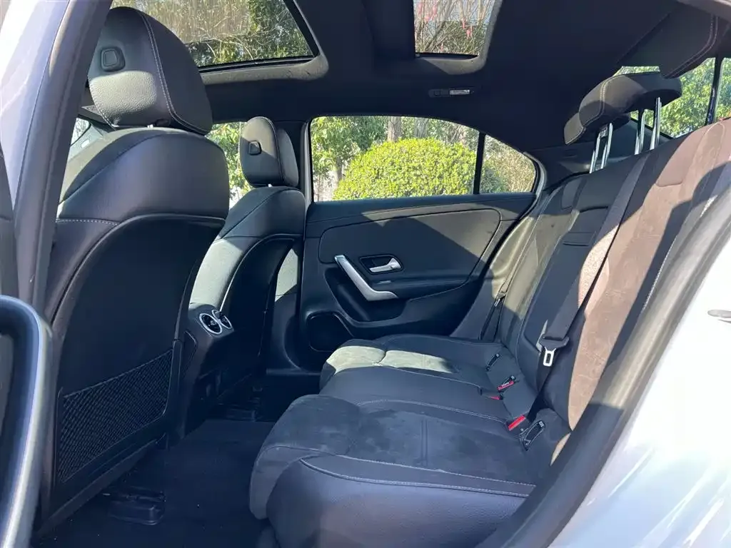 Mercedes-Benz A-Class 2022 из CN, фото 8