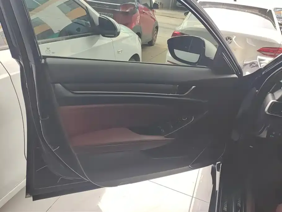 Honda Inspire 2023 из CN, фото 7