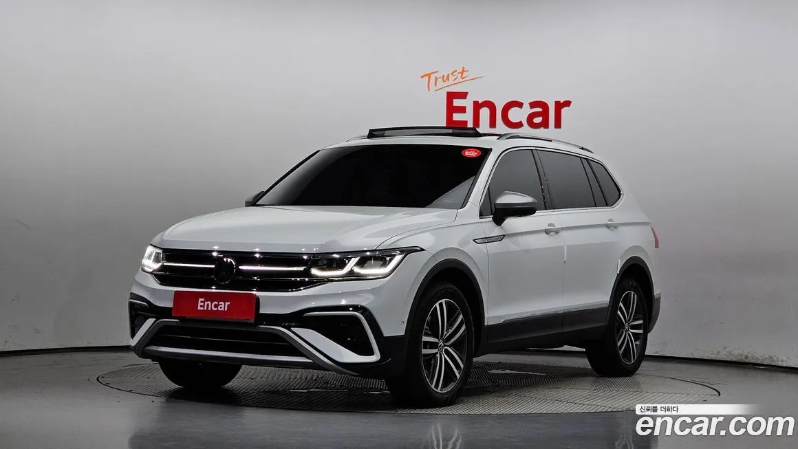 Volkswagen Tiguan — фото 1