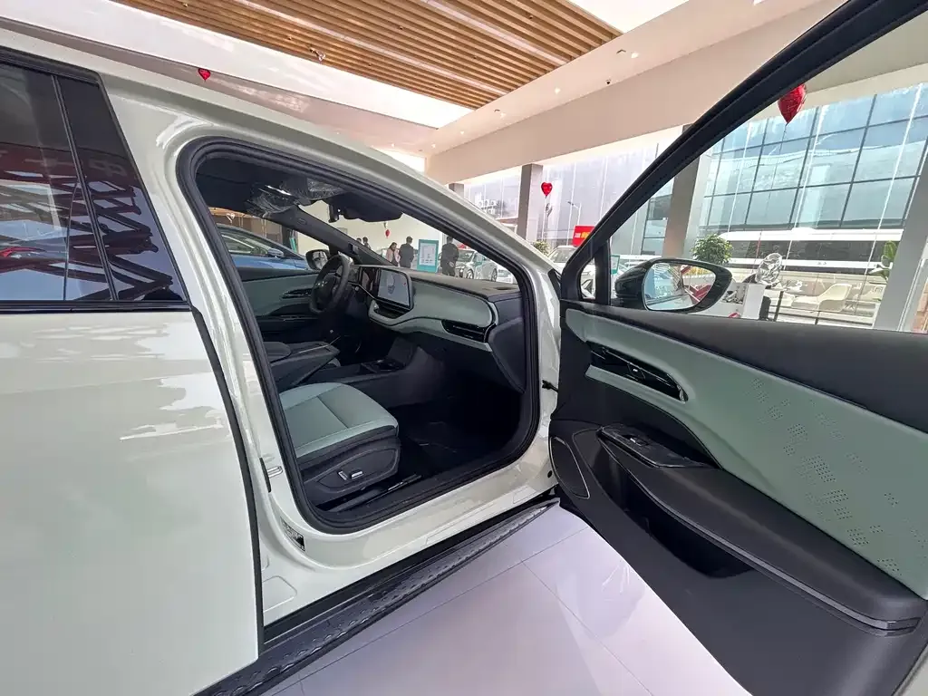Hongqi EH7 2025 из CN, фото 5