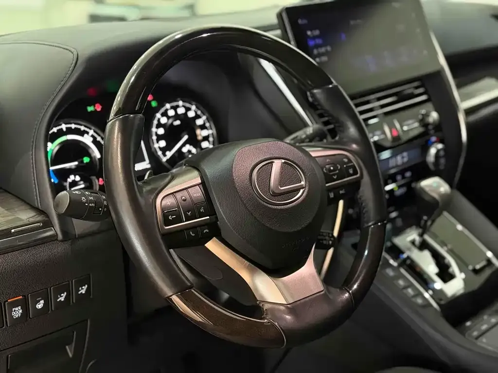 Lexus LM 2022 из CN, фото 10