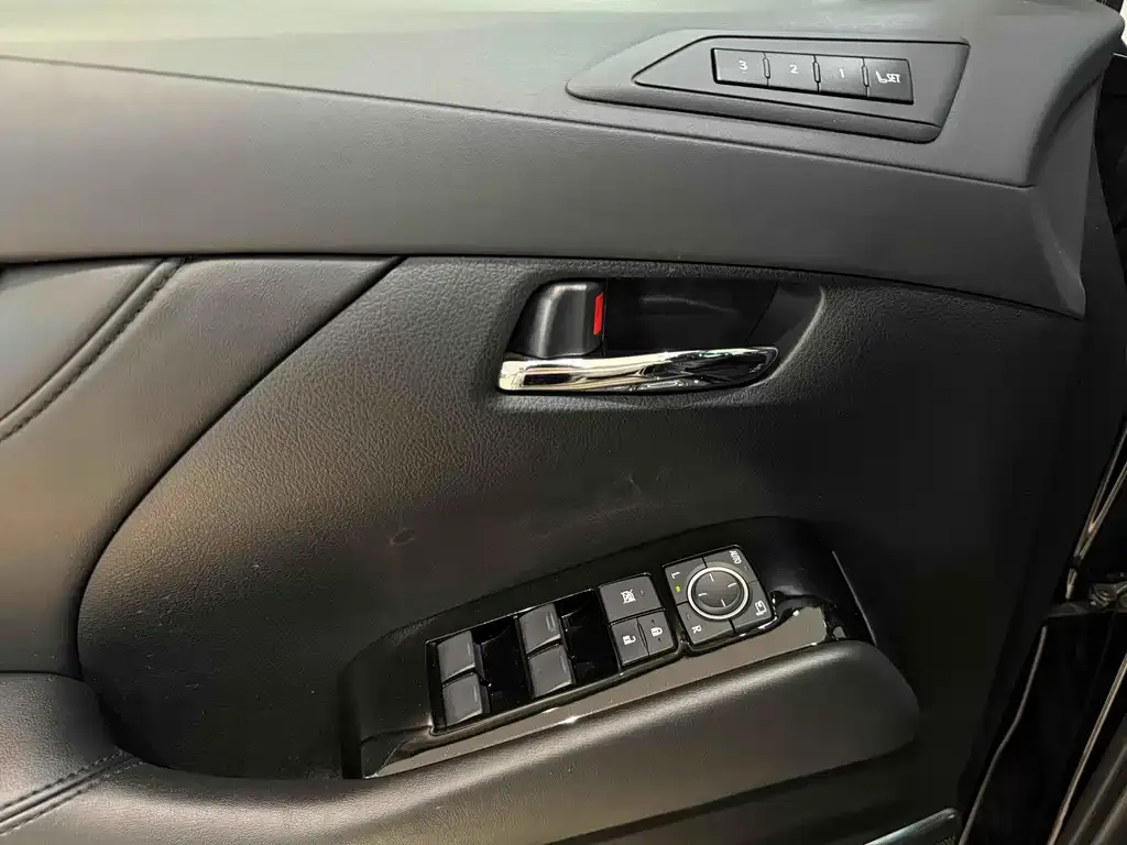 Lexus LM 2022 из CN, фото 9