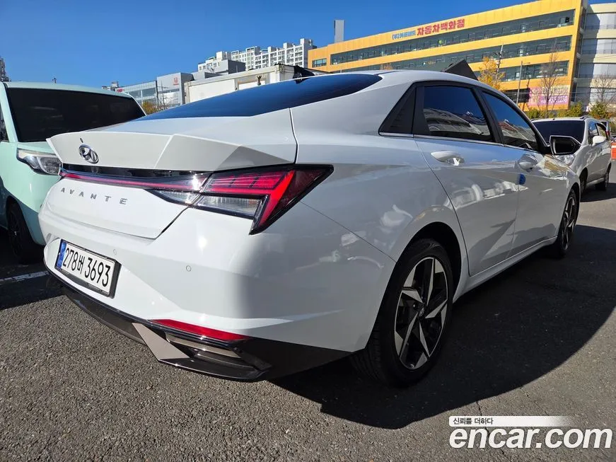 Hyundai AVANTE 2021 из KR, фото 2