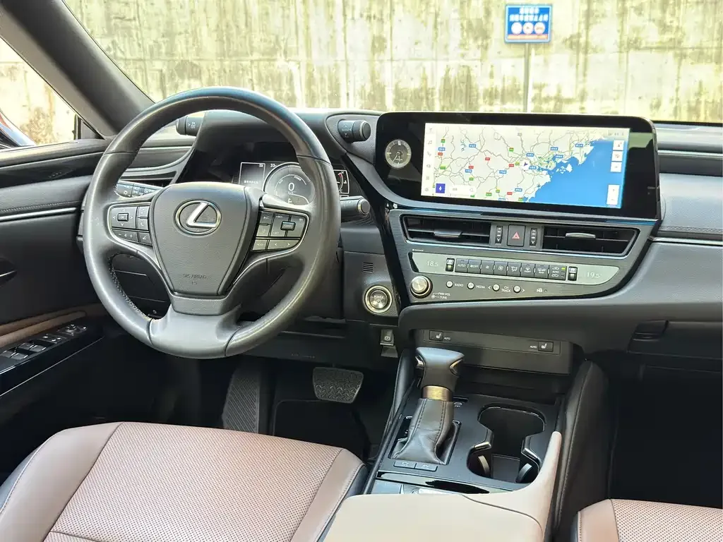 Lexus ES 2025 из CN, фото 10