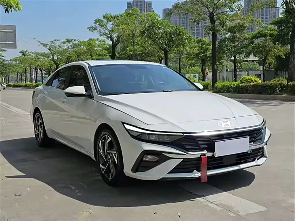 Hyundai Elantra 2023 из CN, фото 8