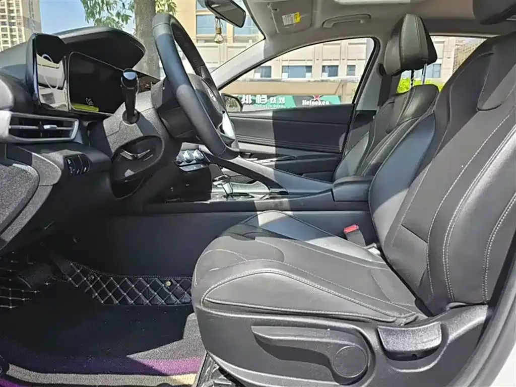 Hyundai Elantra 2023 из CN, фото 9