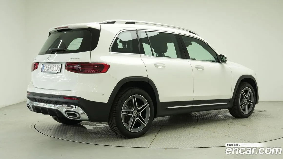 Mercedes-Benz GLB-Class — фото 2