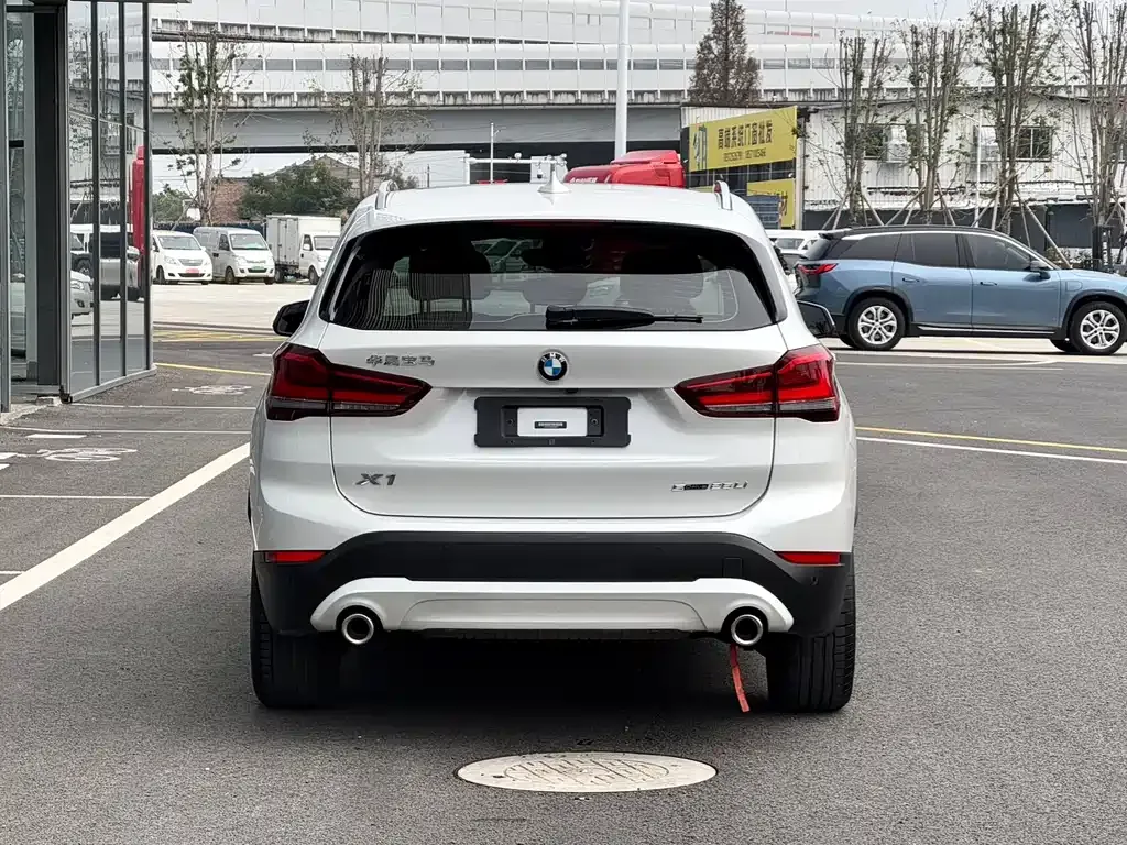 BMW X1 2021 из CN, фото 8