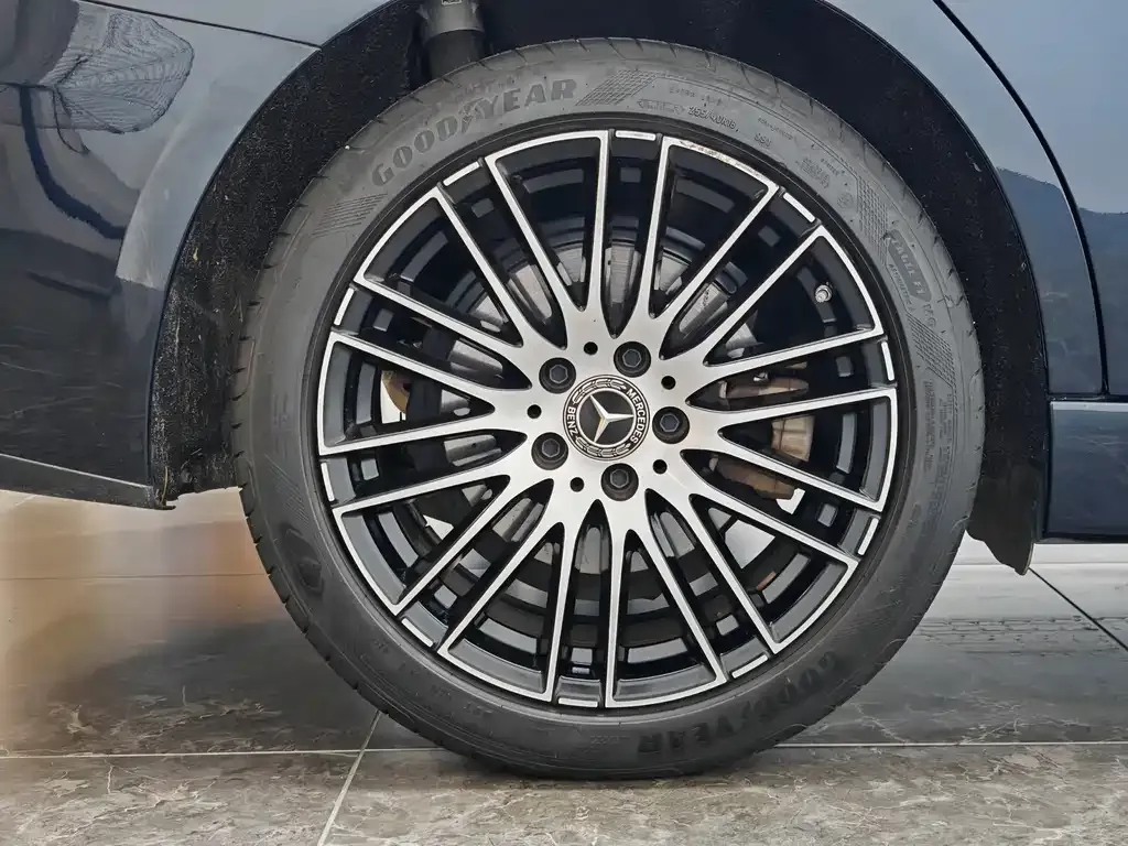 [object Object] C-Class 2024 из CN, фото 7