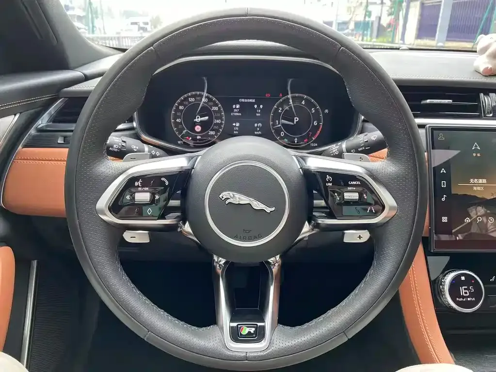 Jaguar XFL 2023 из CN, фото 7