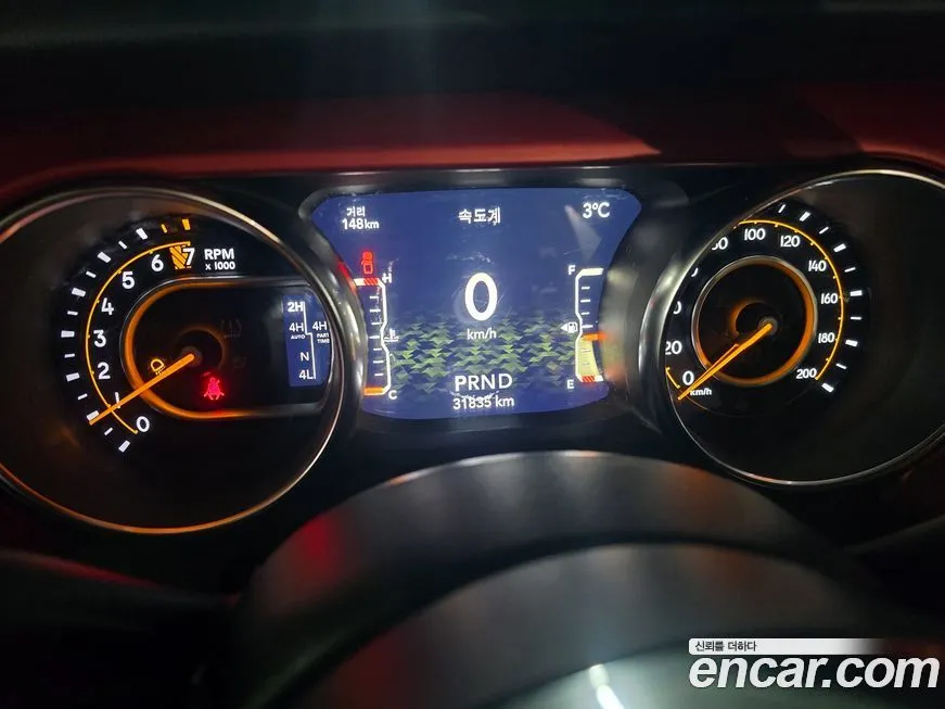 Jeep Gladiator 2023 из KR, фото 8