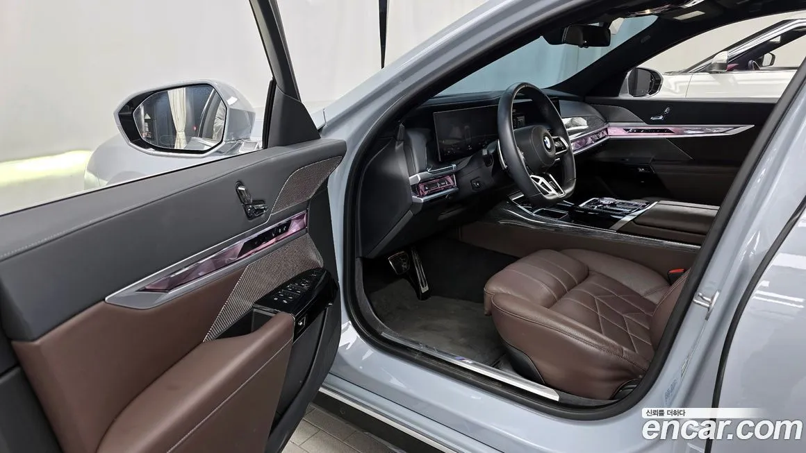 BMW 7-Series 2023 из KR, фото 10