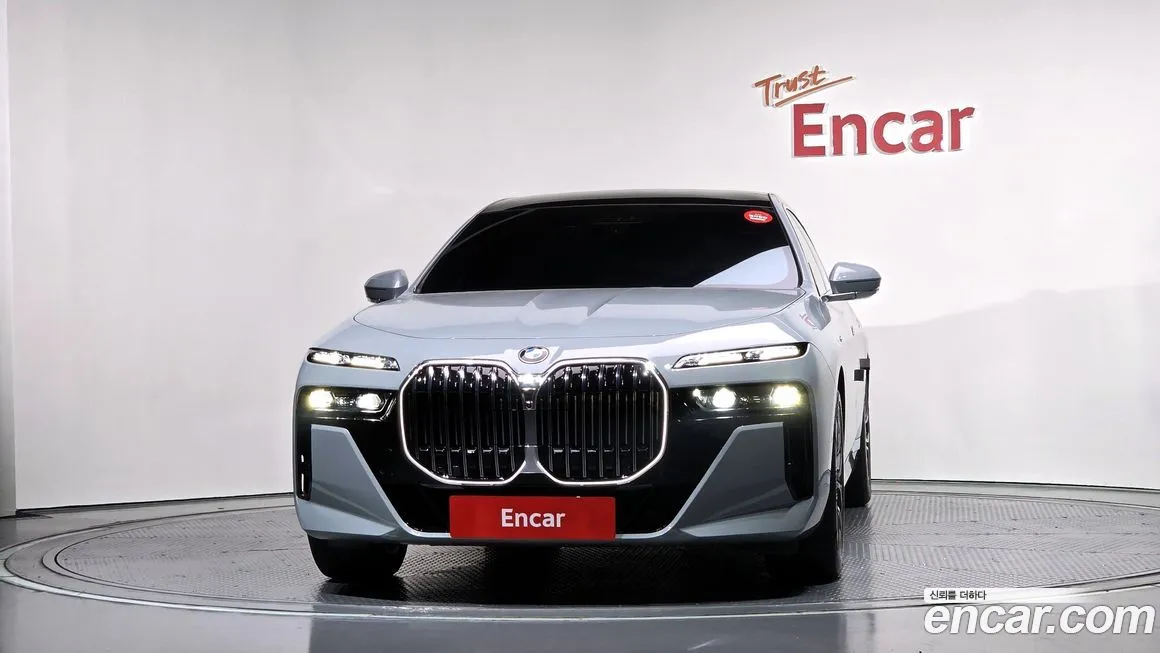 BMW 7-Series 2023 из KR, фото 3