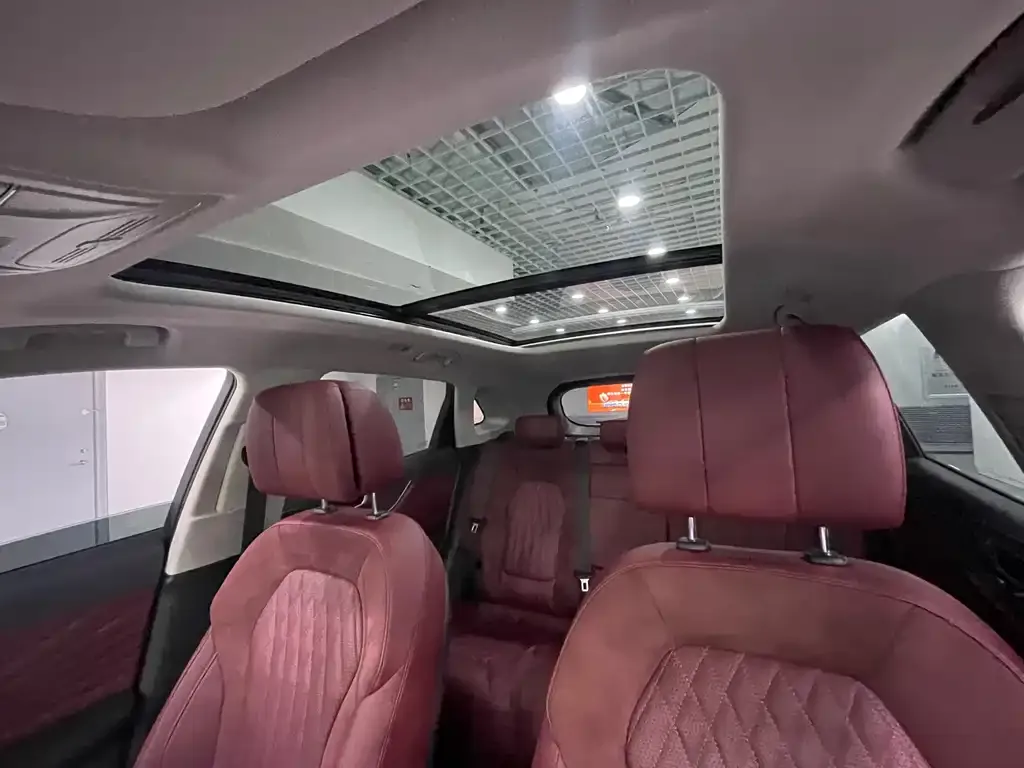 Hongqi HS5 2024 из CN, фото 8