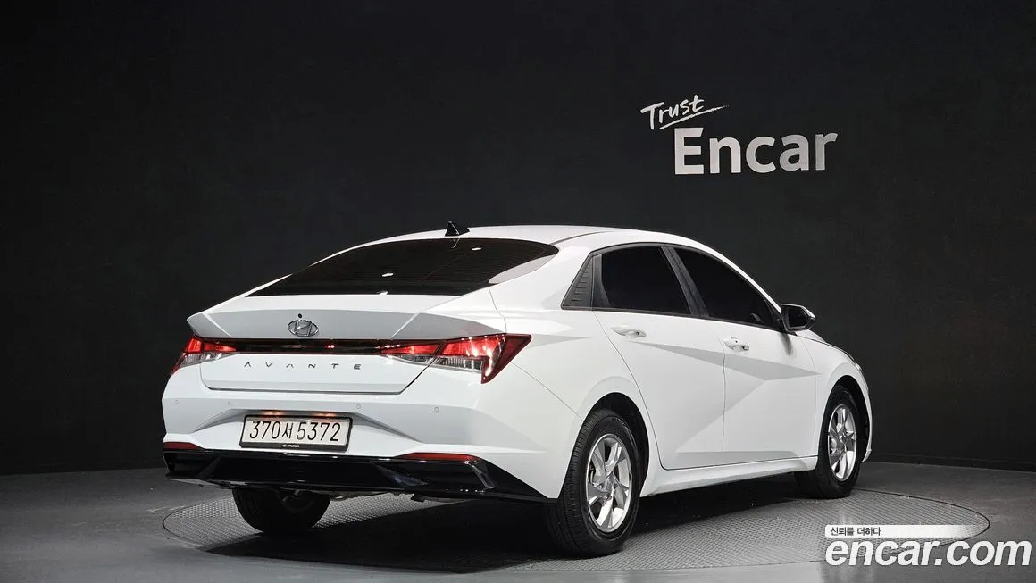 Hyundai AVANTE — фото 2