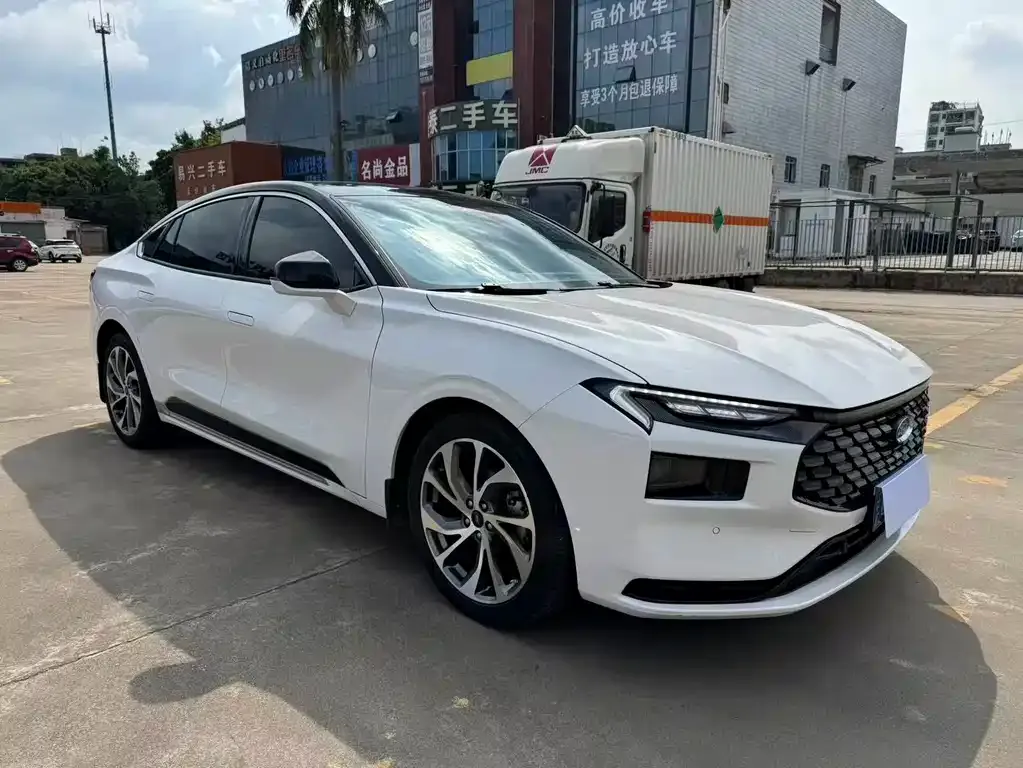 Ford Mondeo 2023 из CN, фото 3