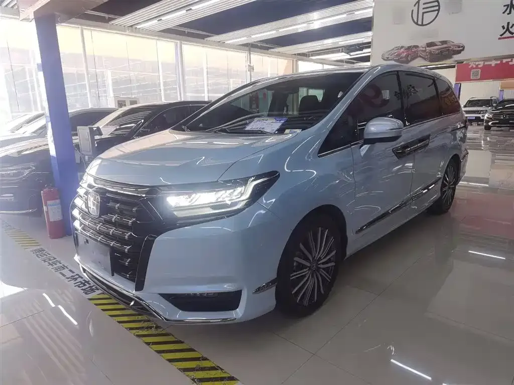 Honda Elysion 2024 из CN, фото 1