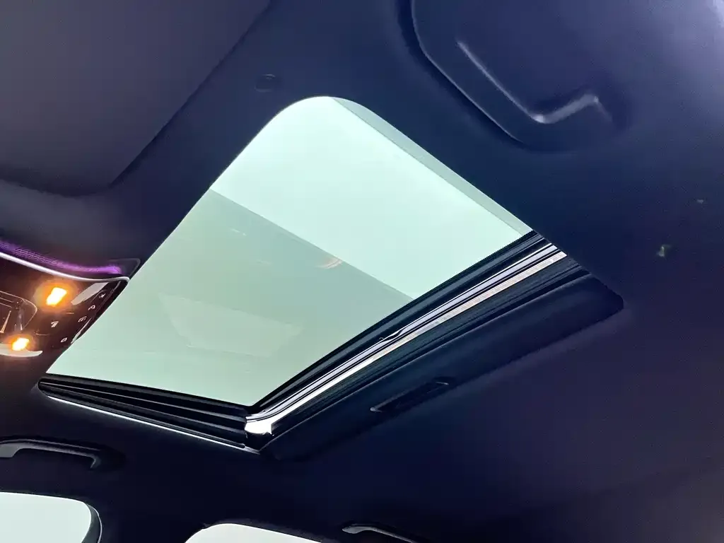 Mercedes-Benz C-Class 2024 из CN, фото 8