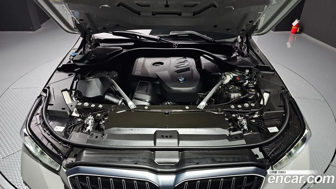 BMW 5-Series 2024 из KR, фото 6