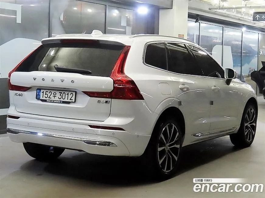 Volvo XC60 — фото 2