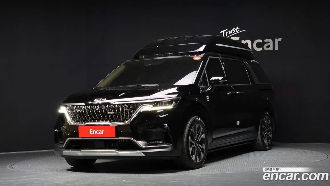Kia Carnival — фото 1