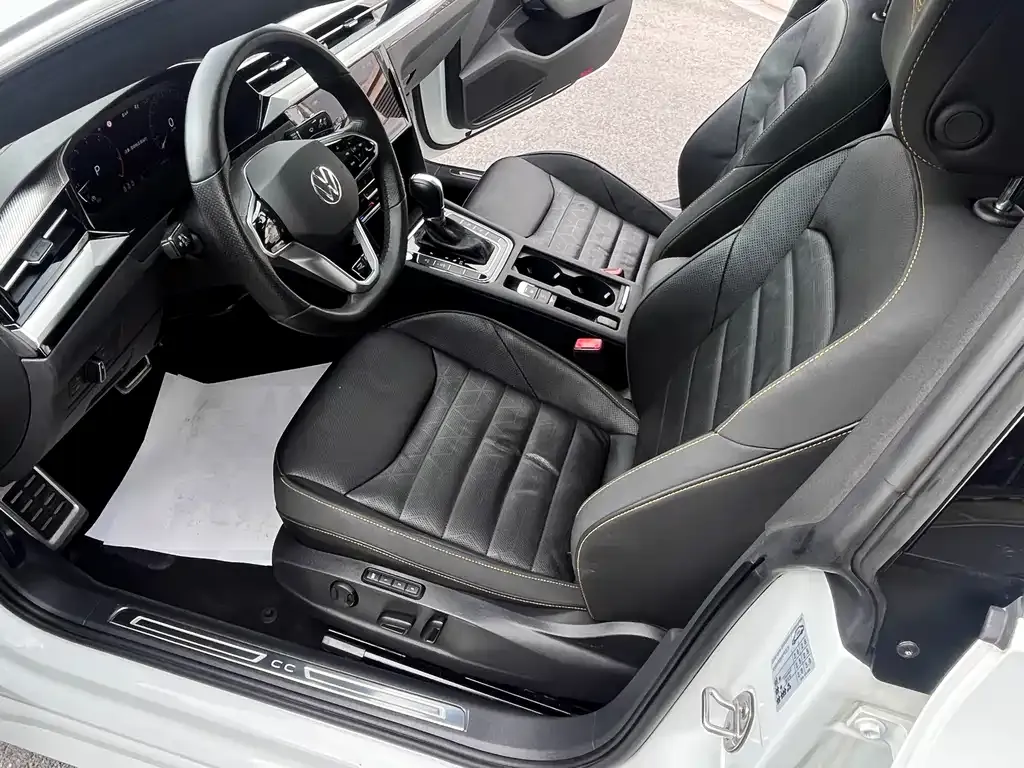 Volkswagen CC 2023 из CN, фото 8