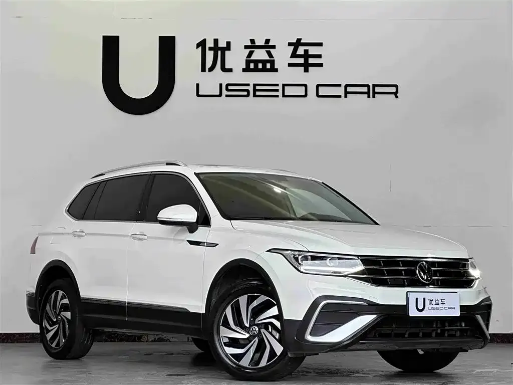 Volkswagen Tiguan L 2022 из CN, фото 3