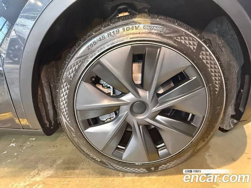 Tesla Model Y 2024 из KR, фото 5