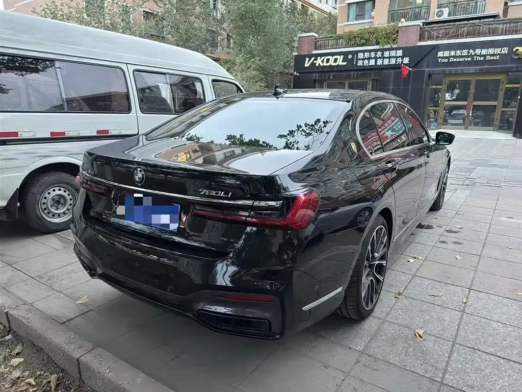 BMW 7 Series 2021 из CN, фото 4