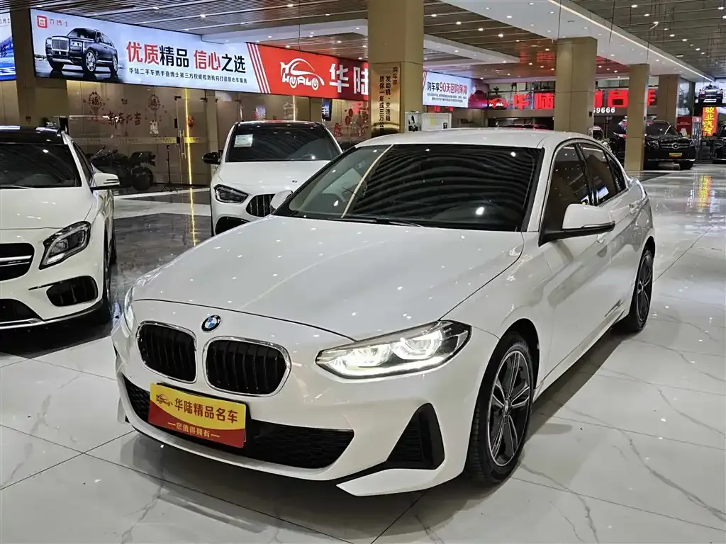 BMW 1 Series 2022 из CN, фото 1