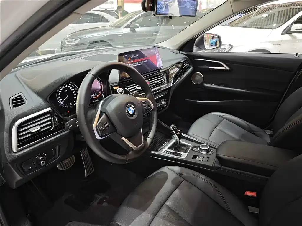 BMW 1 Series 2022 из CN, фото 5