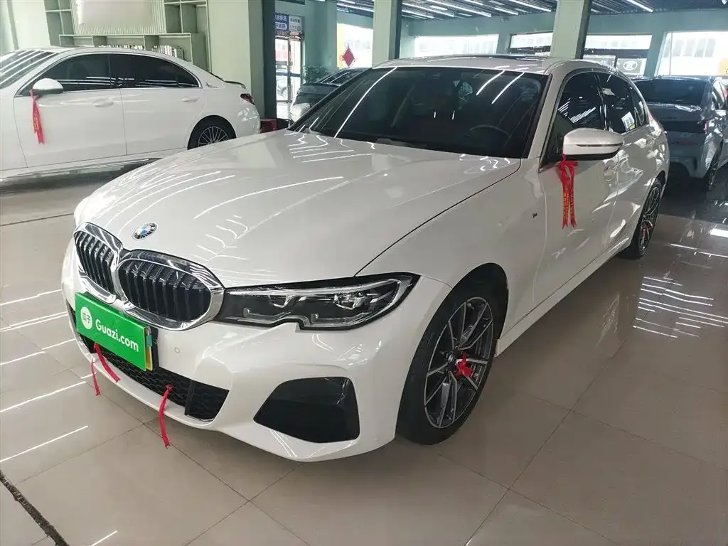 BMW 3 Series 2022 из CN, фото 2