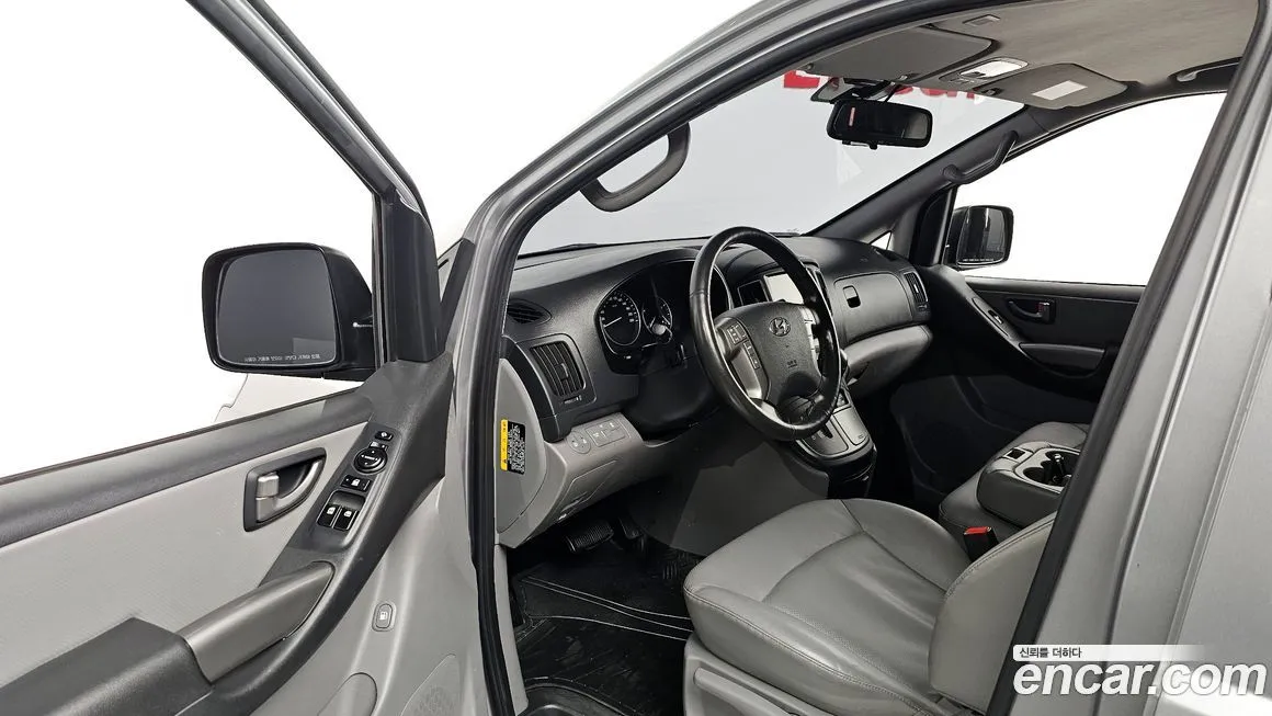 Hyundai Starex — фото 10