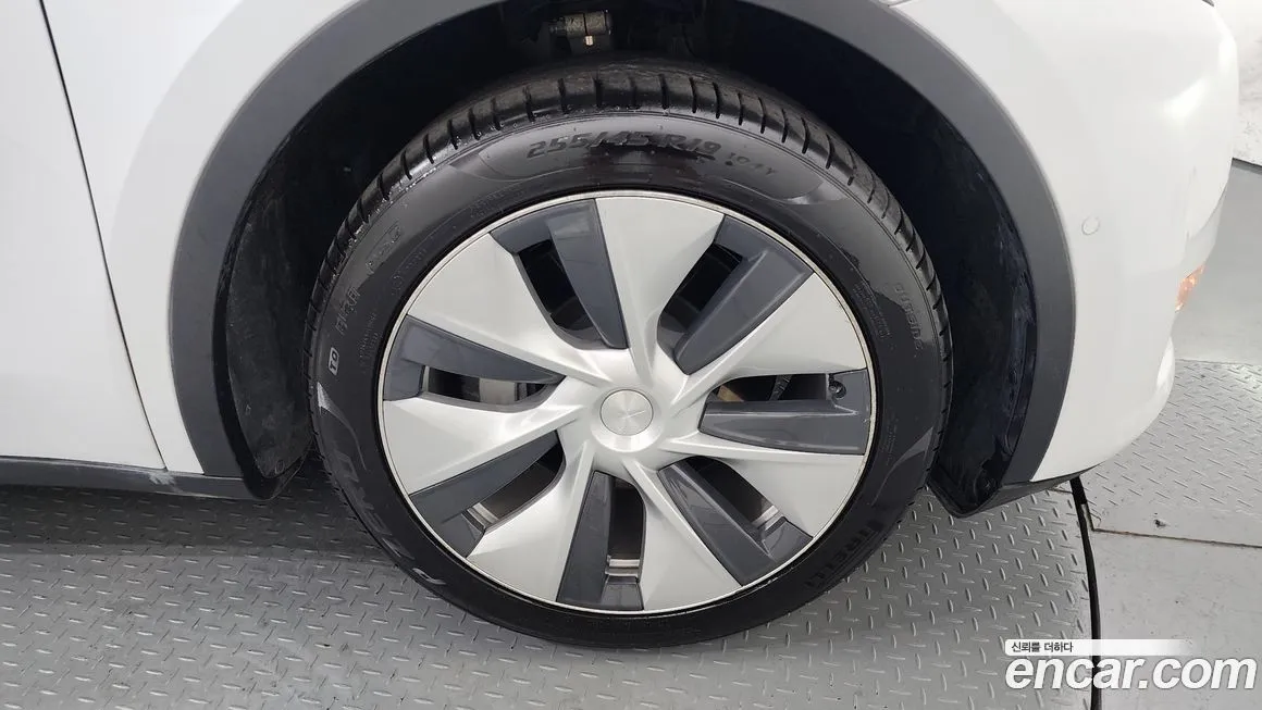 Tesla Model Y 2022 из KR, фото 5